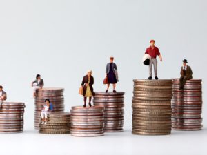 অসম অর্থনীতি: ঈদের আনন্দ সার্বজনীন হবে কবে?