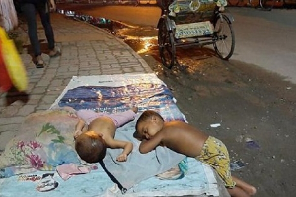 ঈদের চাঁদ কি তাদেরও দেখে?